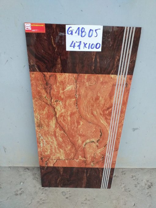 Gạch ốp lát cầu thang 47x100 đẹp tại miền tây